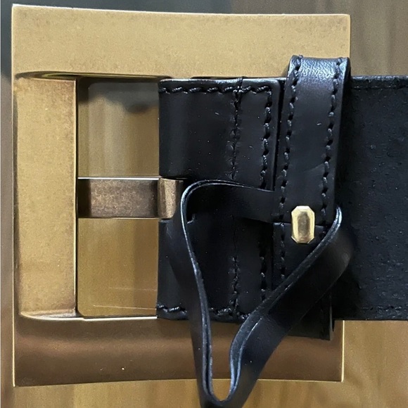 Roberto Cavalli Black Leather Buckle Belt - Picture 13 of 13